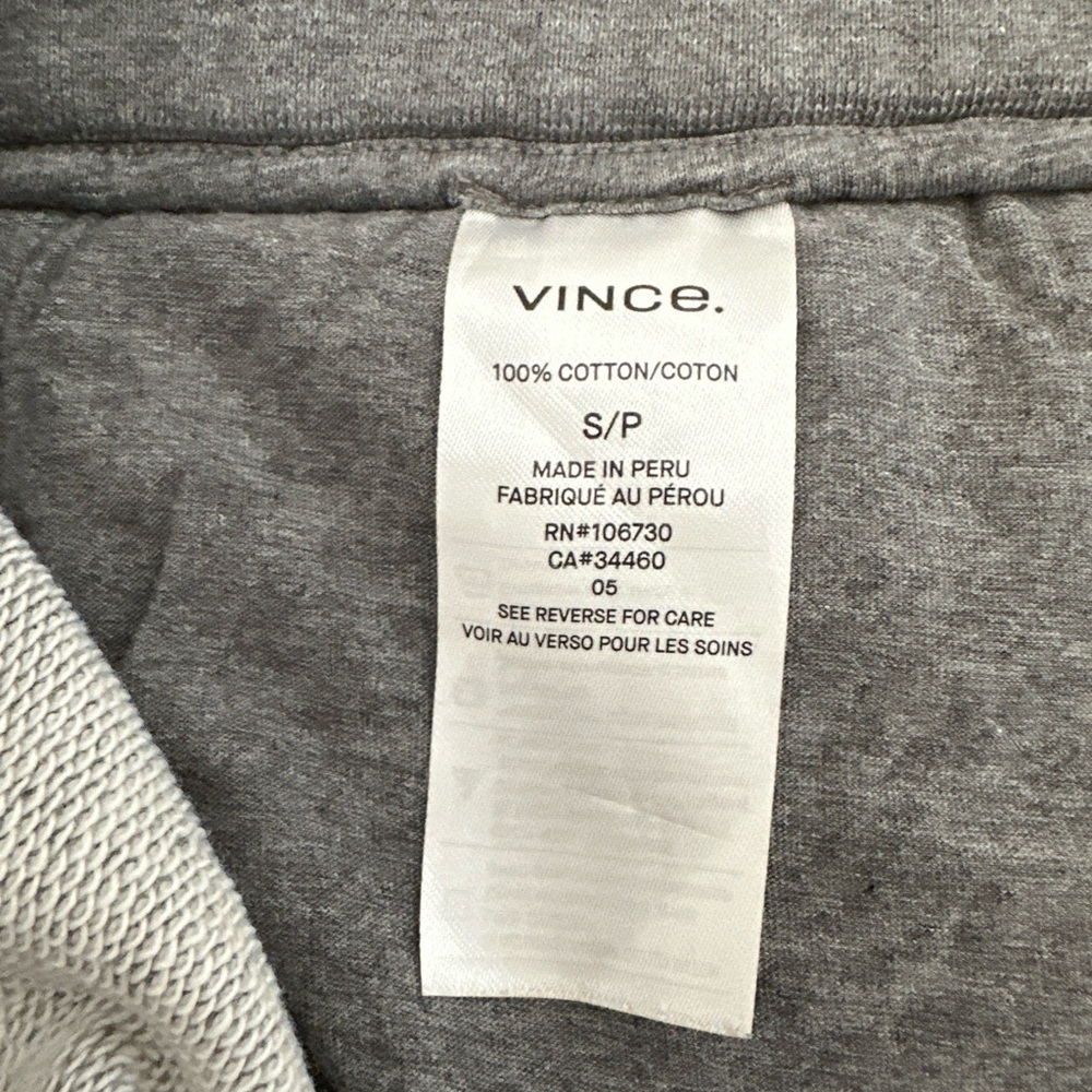 Vince sweatshirt material drawstring pants in a gray color.